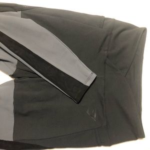 Nikki Blackketter Gymshark leggings, grey/black, S